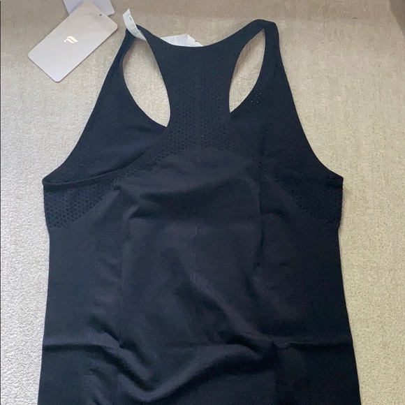 Fabletics Shirt - Picture 2 of 4